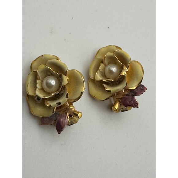 Vintage Yellow Flower Enamel Brooch Gold Tone Pin & Clip On Earrings Set - Picture 8 of 10